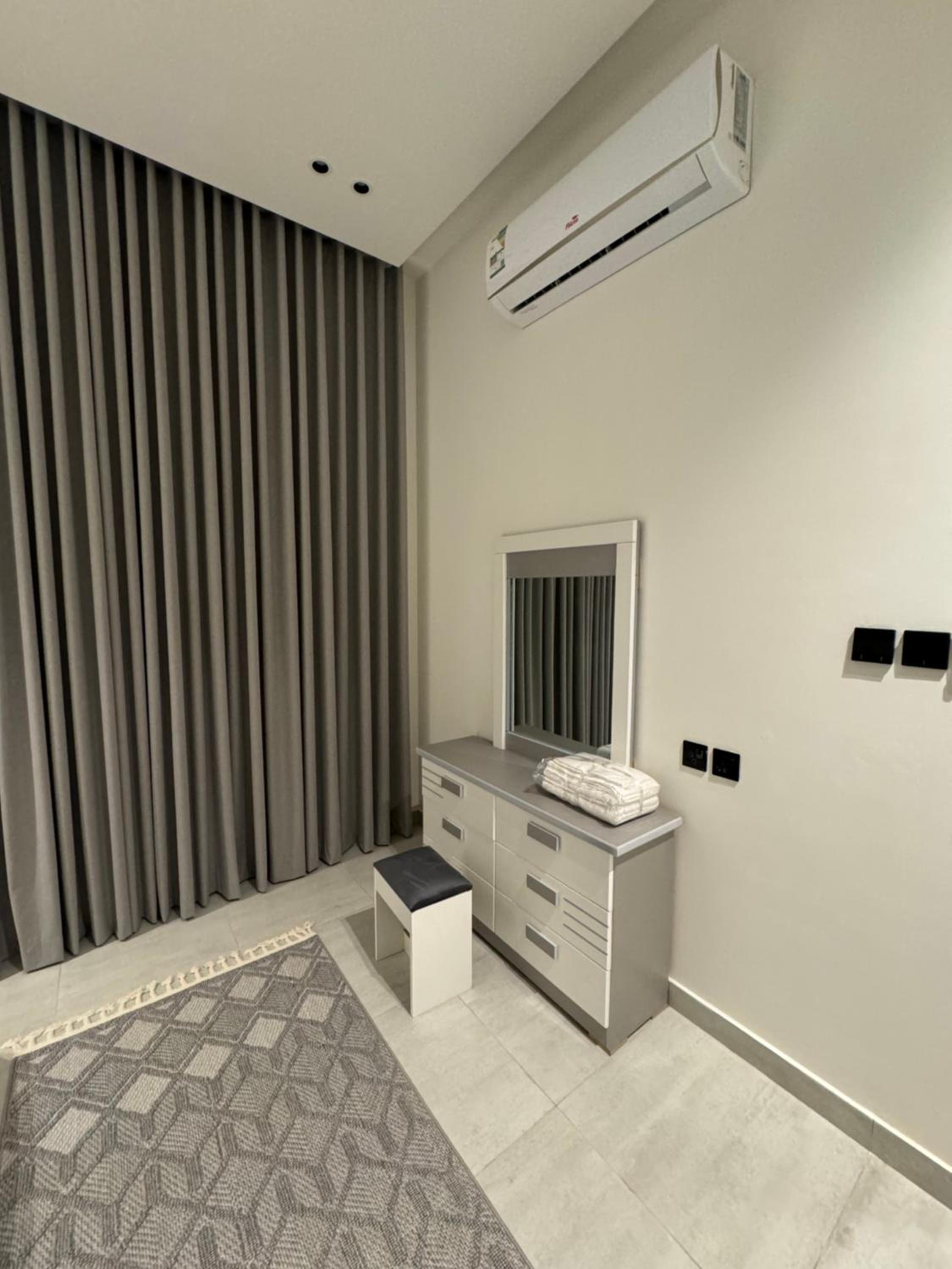 Luxury condo in almalqa near Boulevard