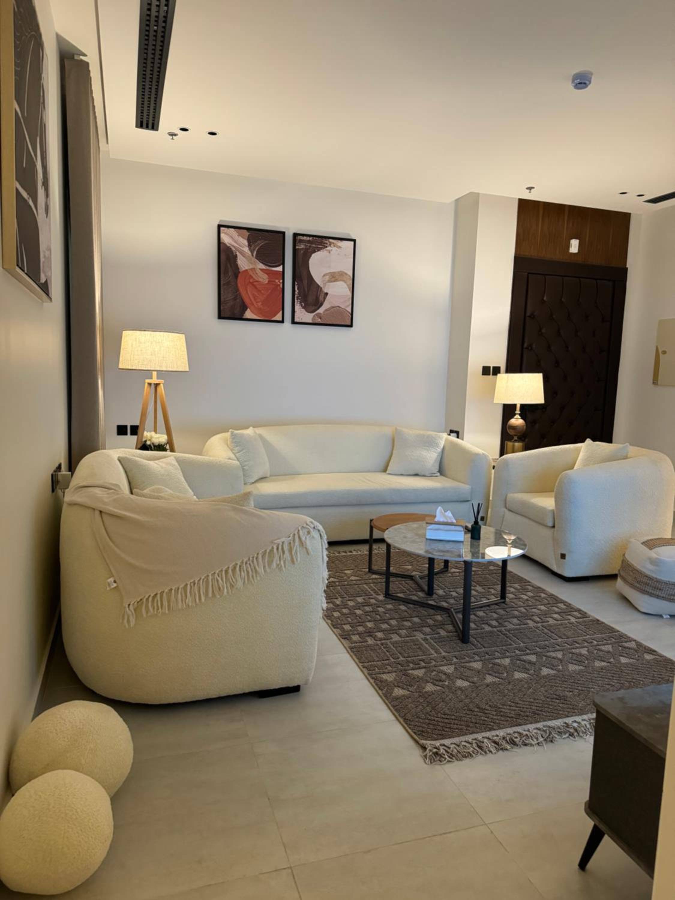 Luxury condo in almalqa near Boulevard
