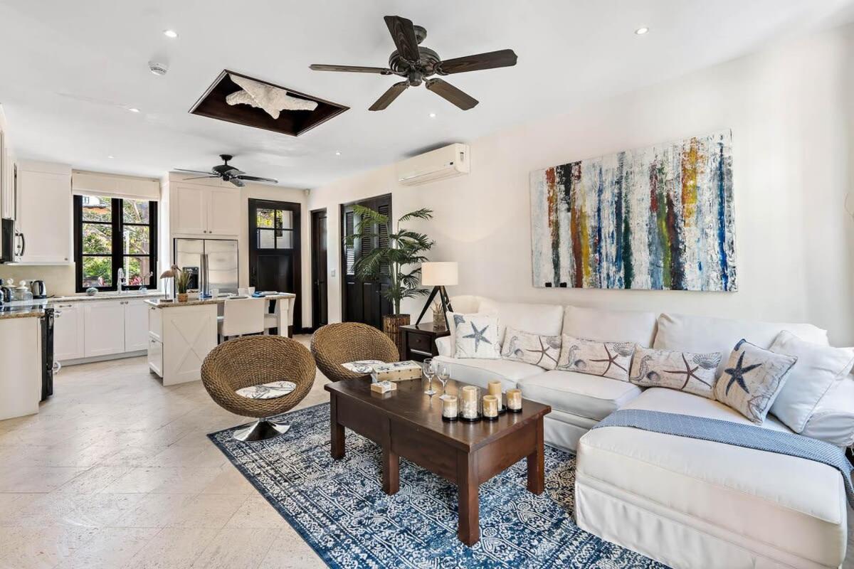 Stylish Beach-Themed Condo with Two Bedrooms and Lovely Ocean Views