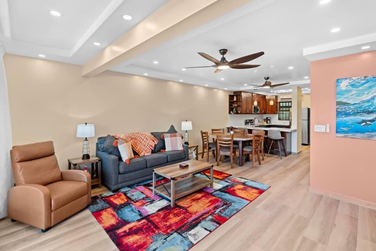 Stylish 2-Bedroom Beach Condo with Ocean-View Deck, Lush Pool Area & 2-Minute Walk to Flamingo Beach