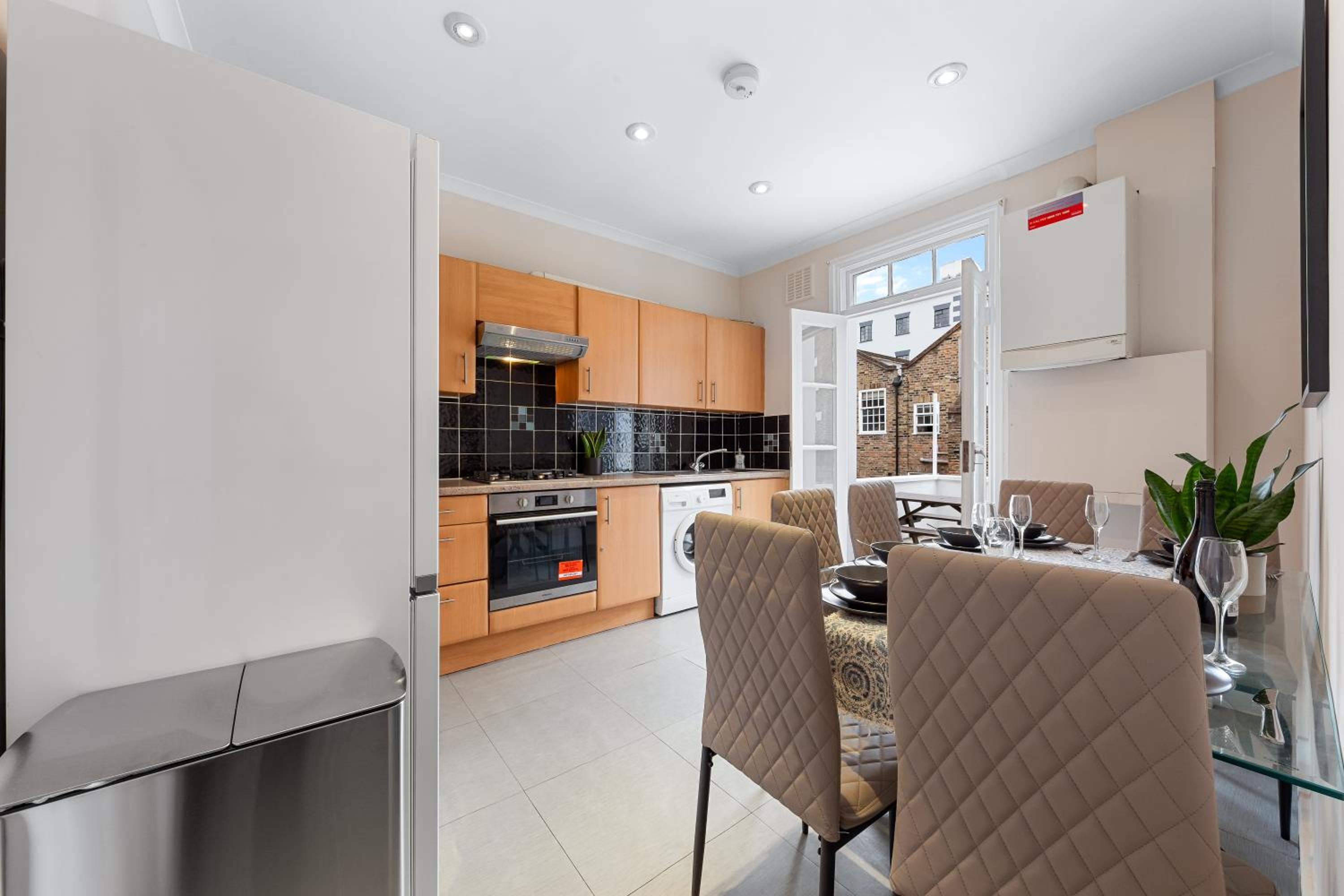 Serviced Duplex in Paddington, near Hyde Park Marble Arch, W2 London