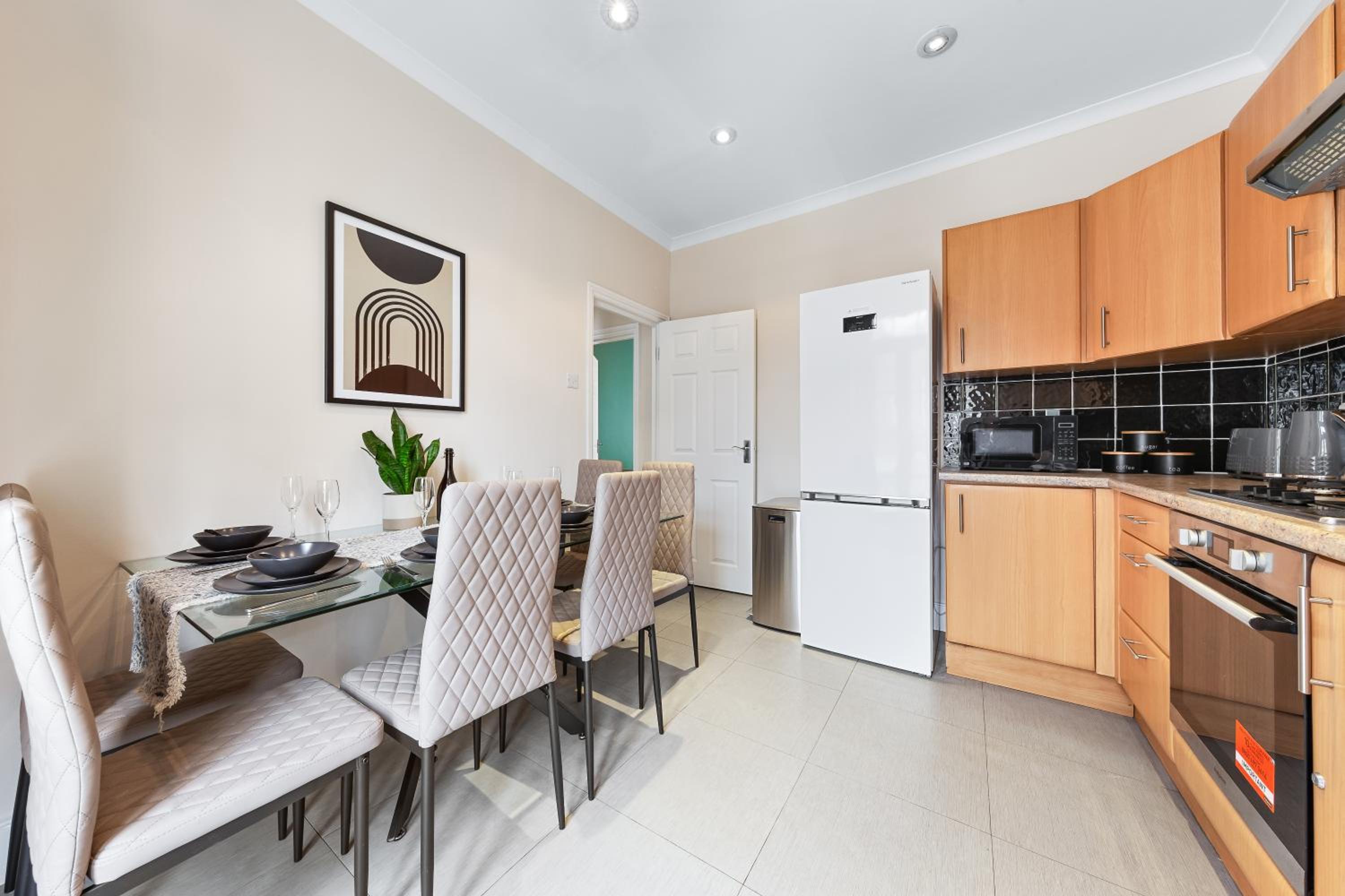 Serviced Duplex in Paddington, near Hyde Park Marble Arch, W2 London