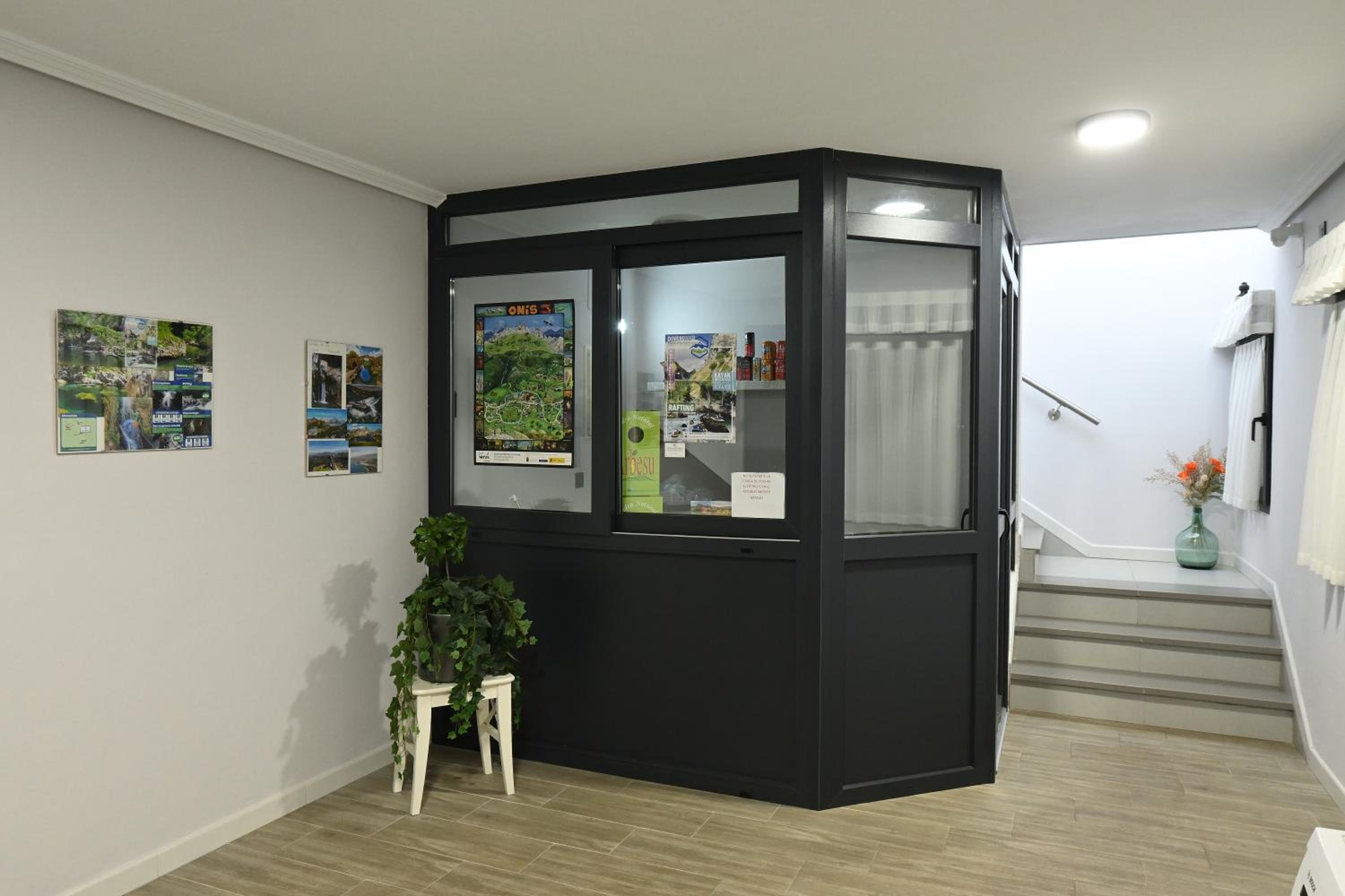 Apartamentos La Cueva - Onis view 2