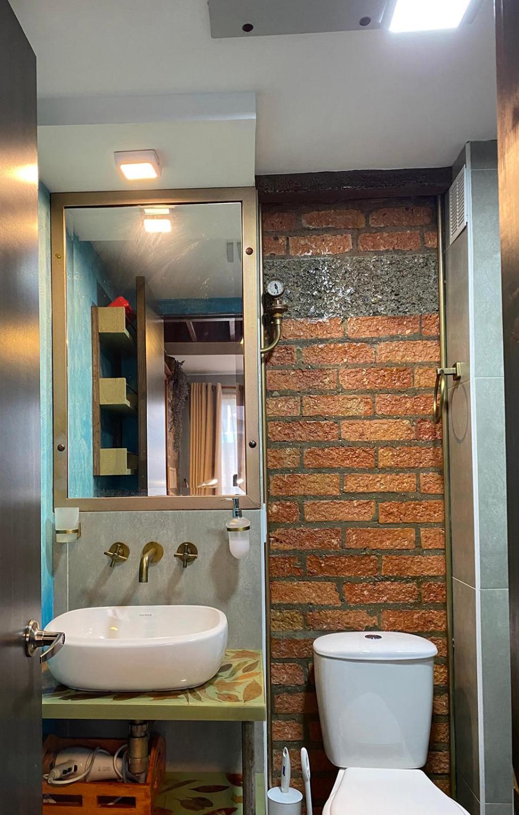 Container convertido en acogedor apartamento