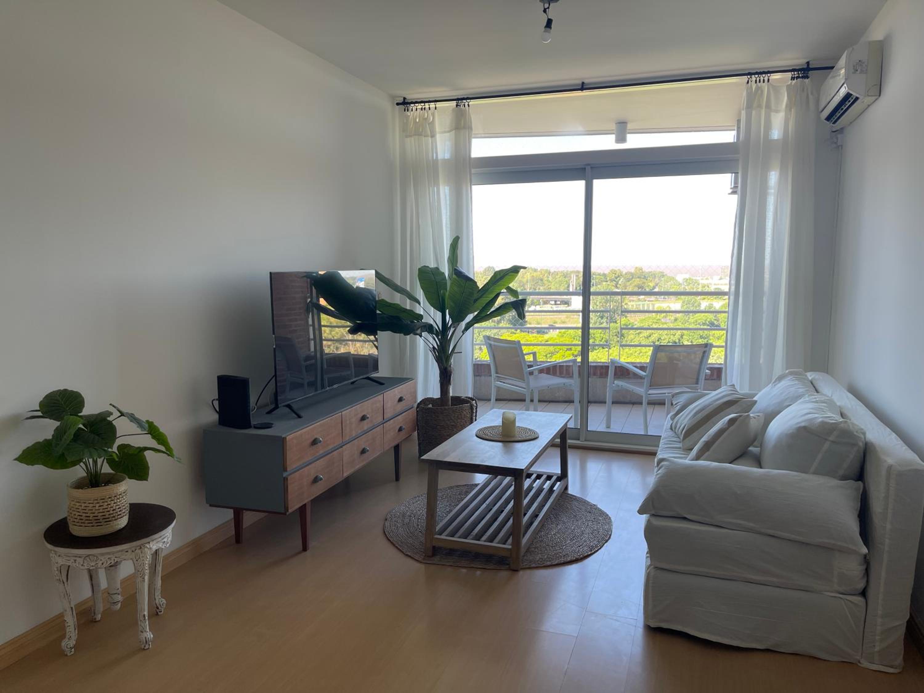 Jardines Full Amenities Vista al Rio