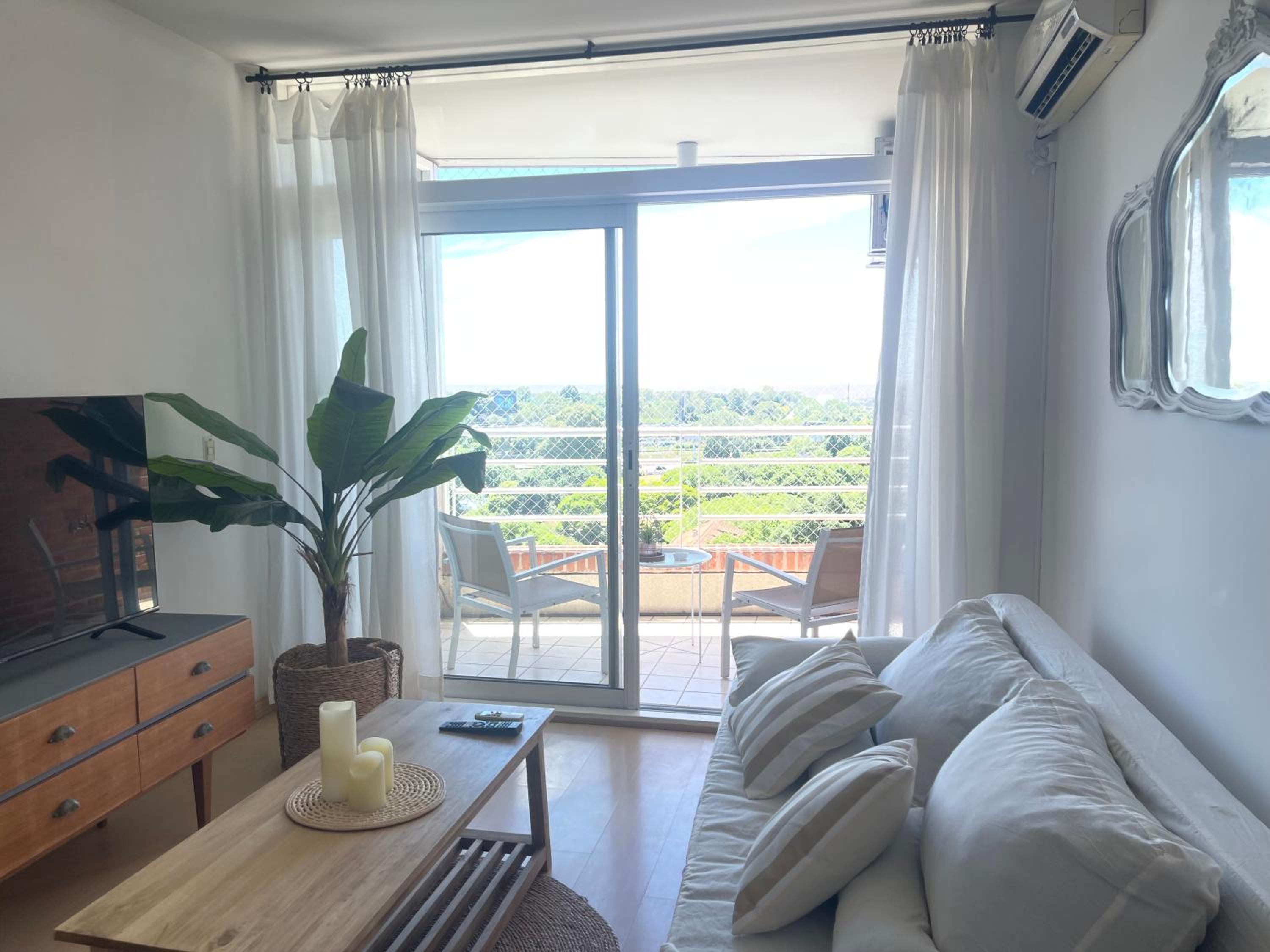 Jardines Full Amenities Vista al Rio