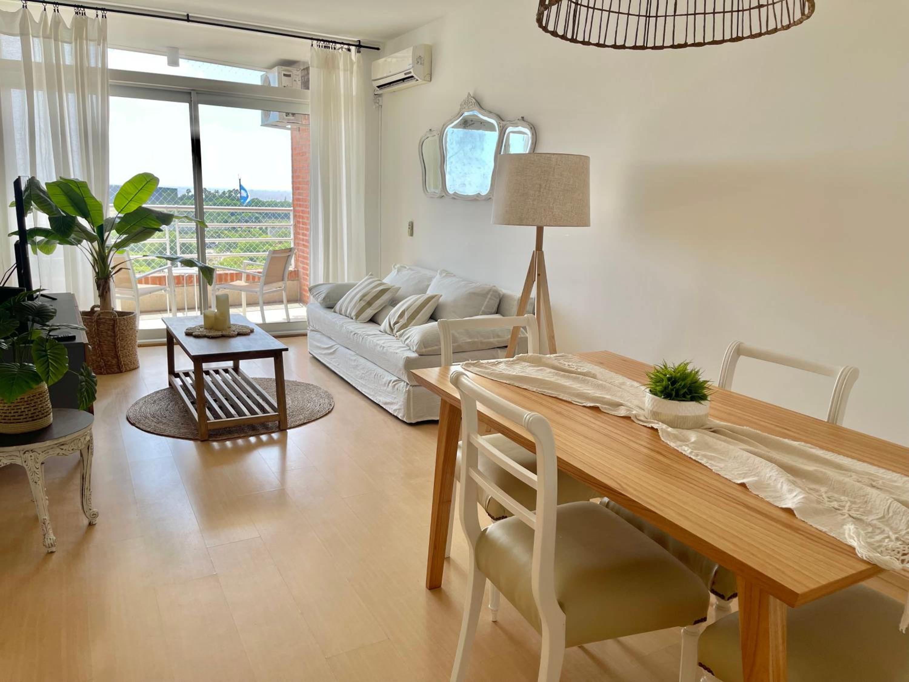 Jardines Full Amenities Vista al Rio