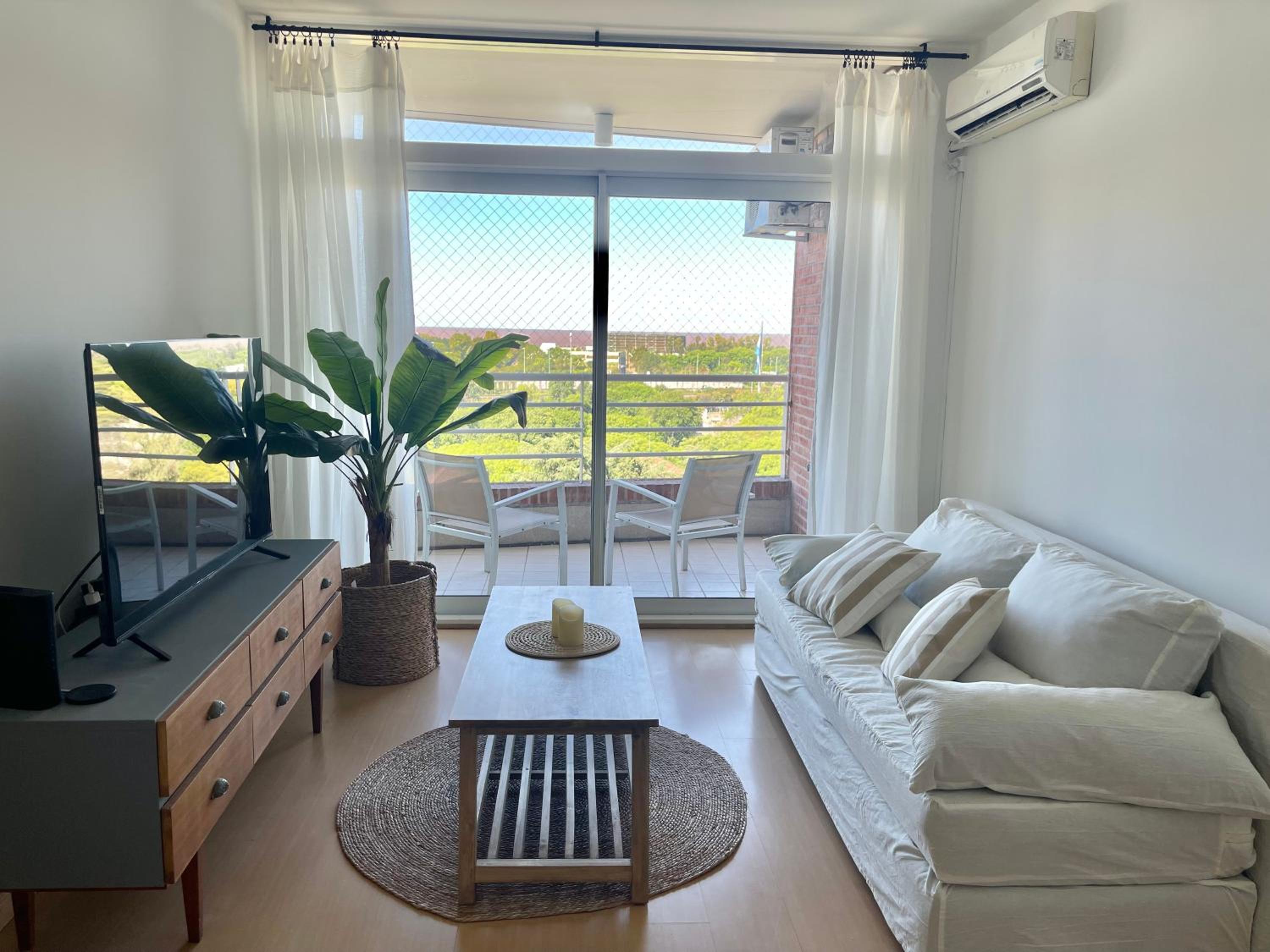 Jardines Full Amenities Vista al Rio