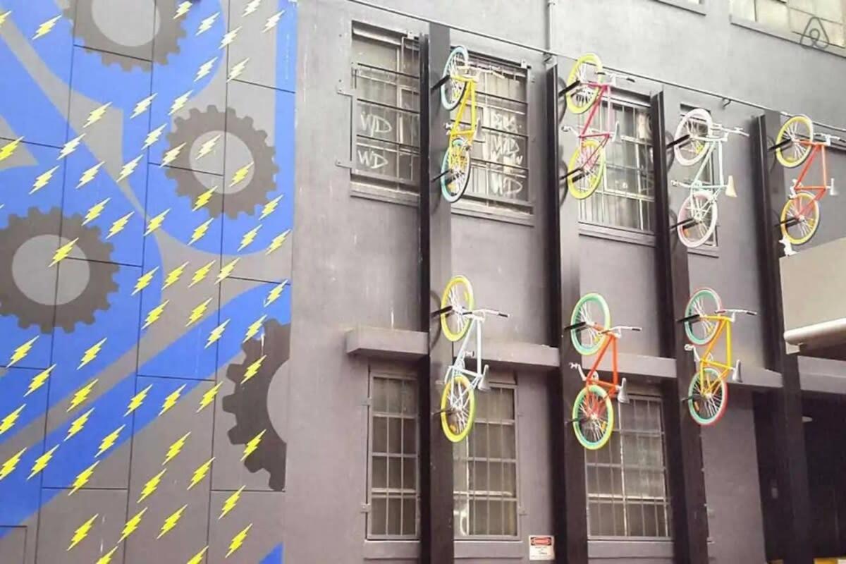 A Stylish CBD Studio Right Next to Southern Cross