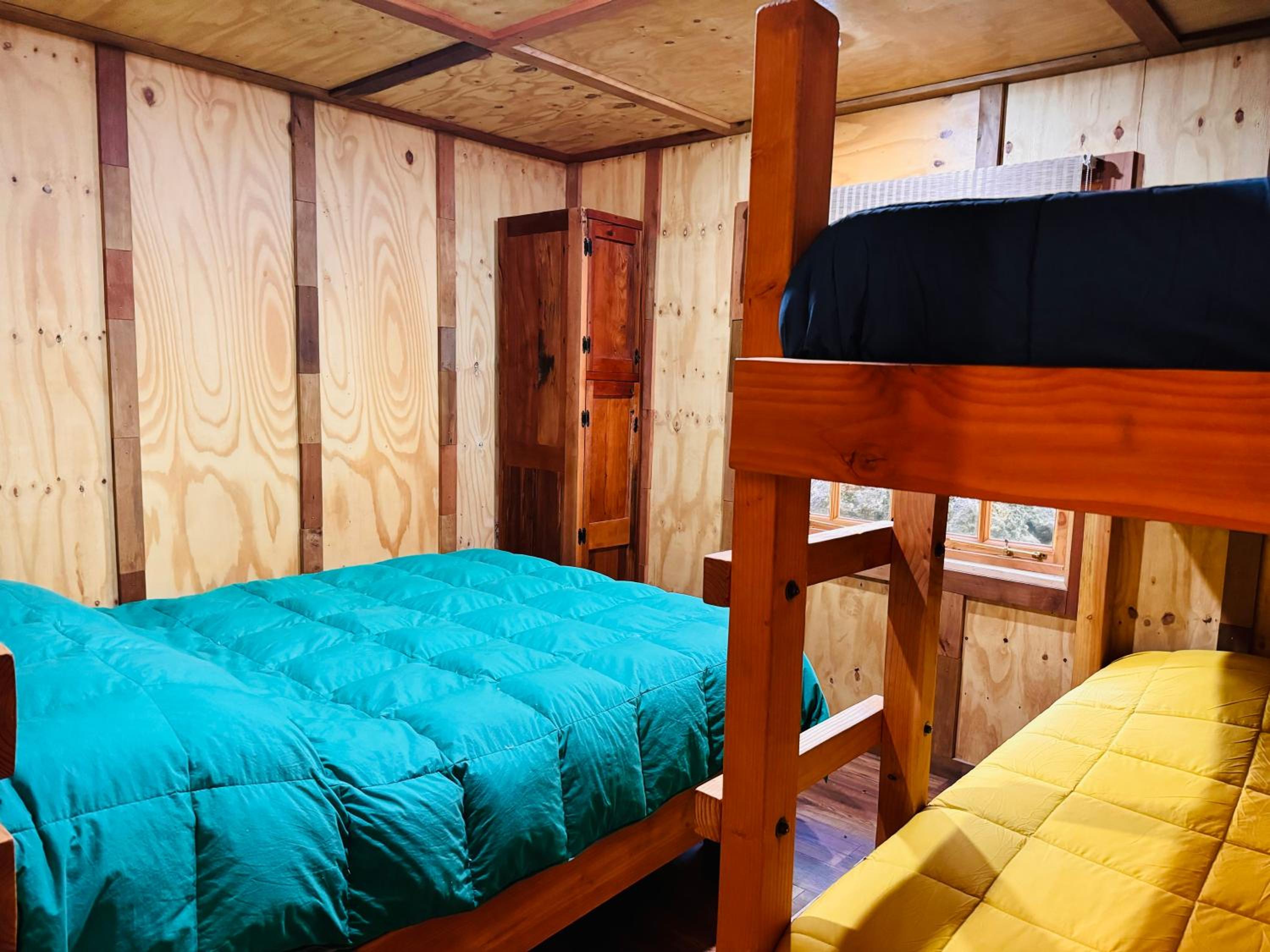 Parque Guaiquivilo, Cabañas de montaña con tinaja privada