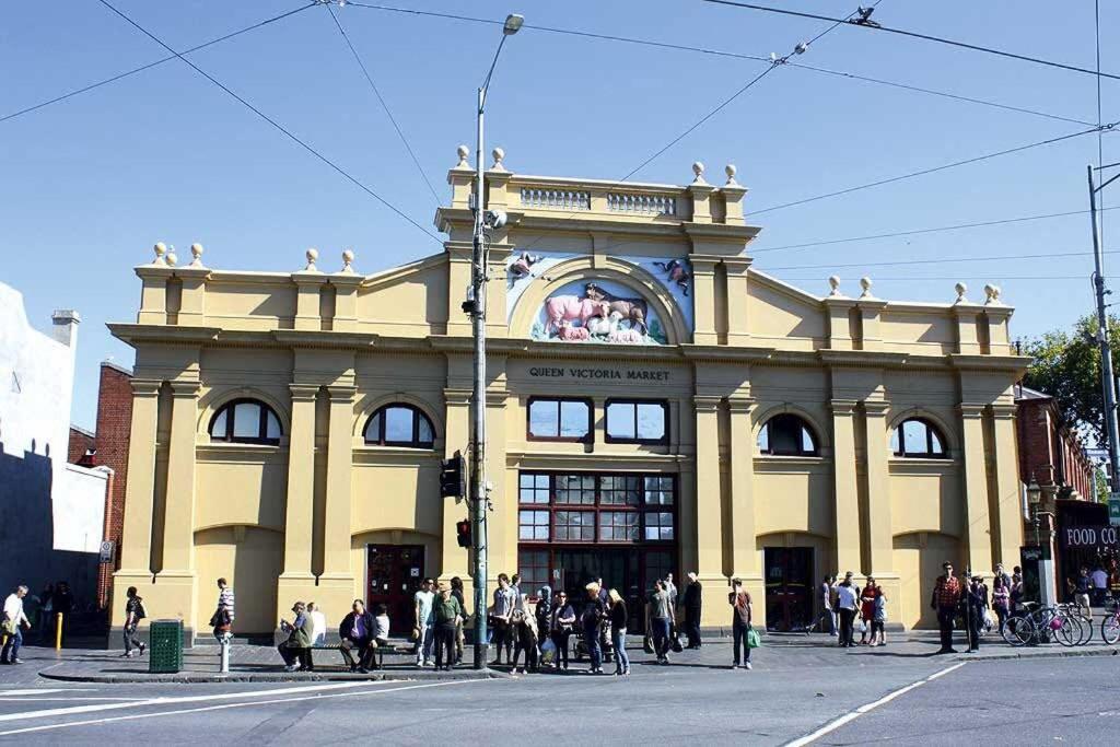 A Stylish Apt for 4 Near Queen Victoria Market - Image 5