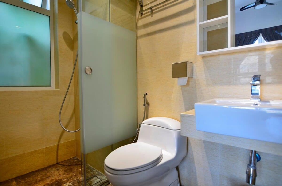 Comfy 2BR TriTower Suite next to JB CIQ, JBCC & Capri
