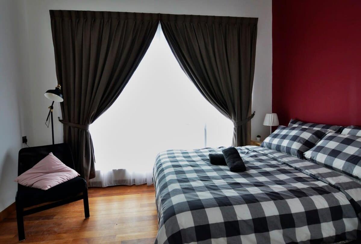 Comfy 2BR TriTower Suite next to JB CIQ, JBCC & Capri
