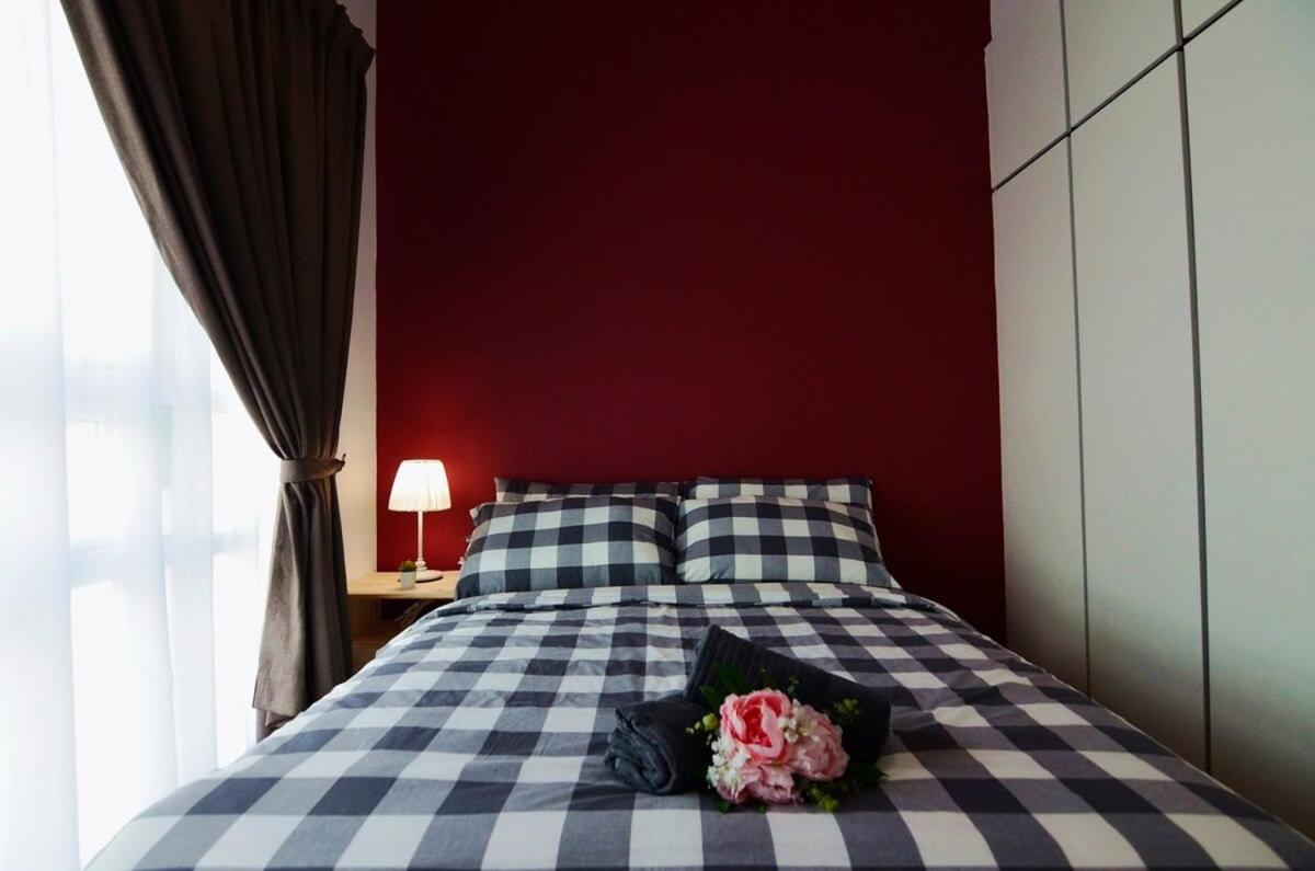 Comfy 2BR TriTower Suite next to JB CIQ, JBCC & Capri