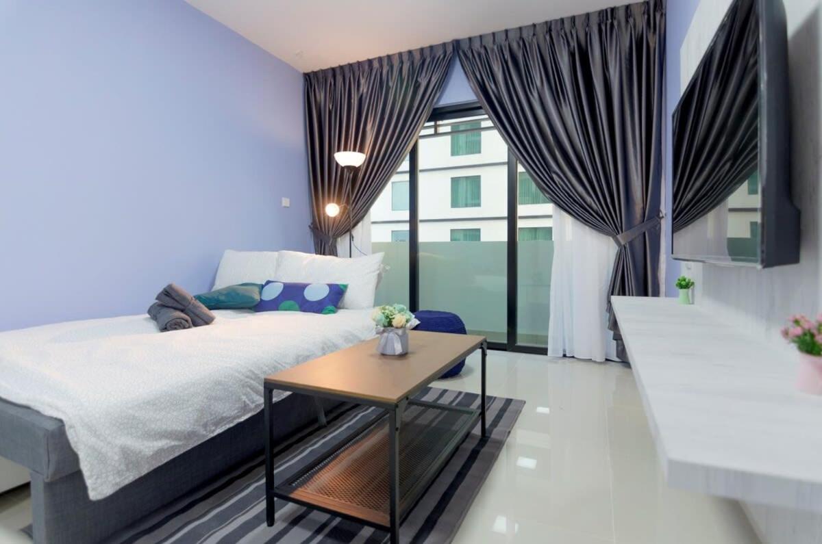 Cozy & High Floor Suite in Suasana JB 15, Views