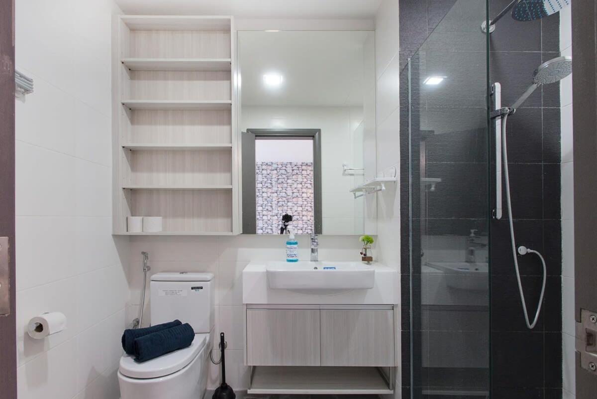 Modern, High Floor Suasana Suites 05 in JB