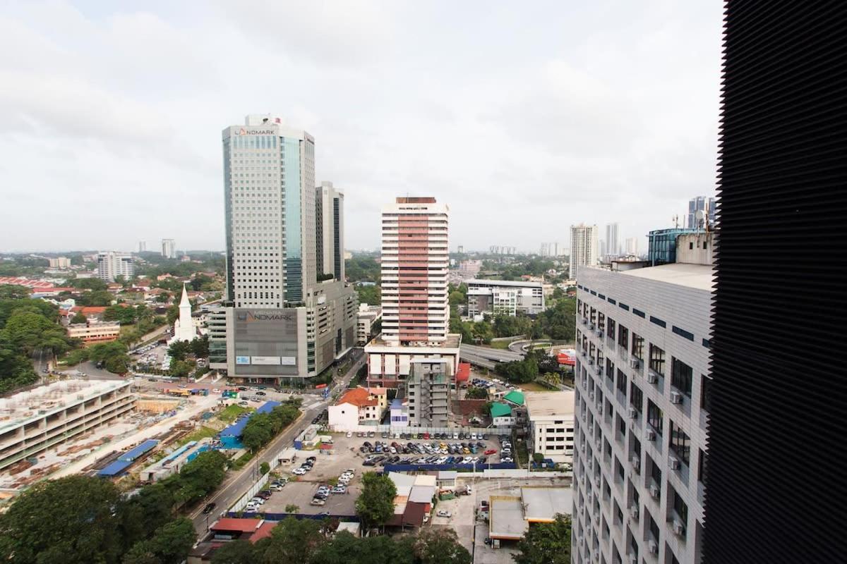 Modern, High Floor Suasana Suites 05 in JB