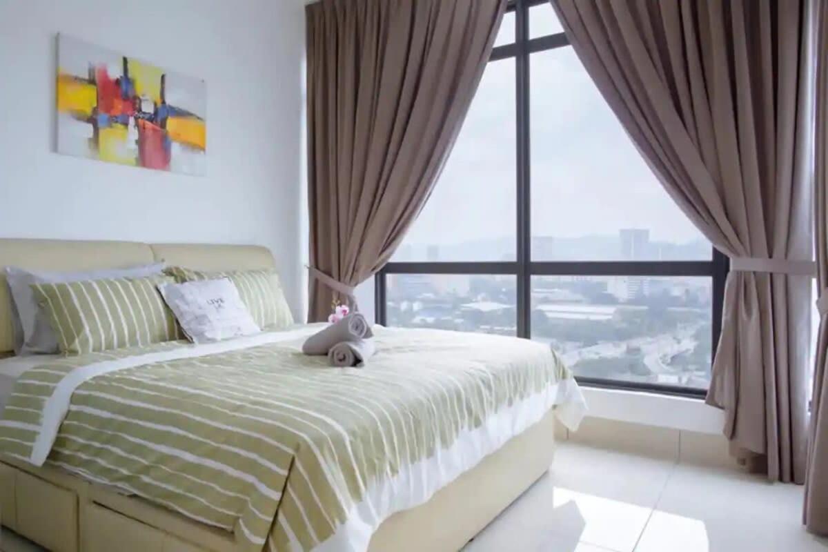 A Stylish 2BR One Residence near Sunway Velocity