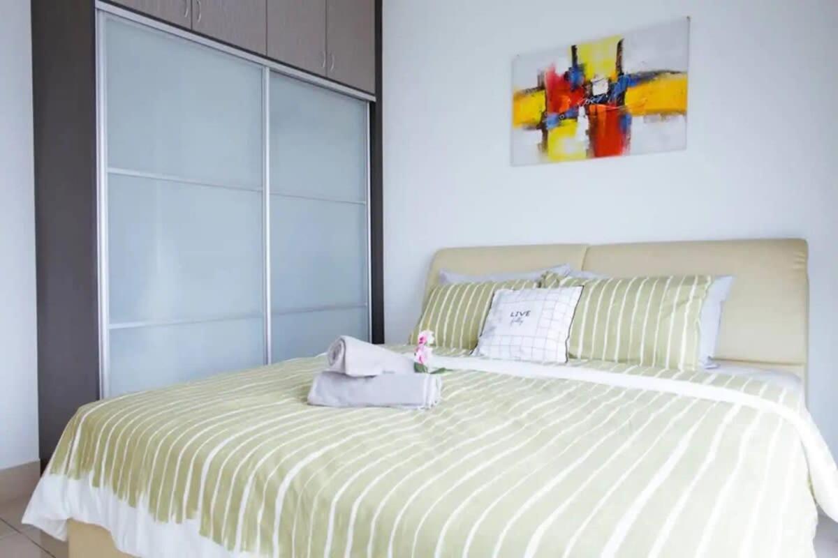 A Stylish 2BR One Residence near Sunway Velocity