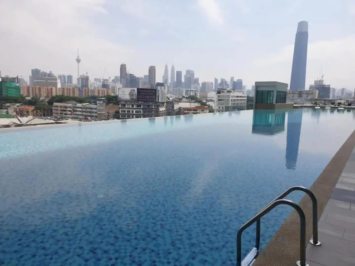 A Stylish 2BR One Residence near Sunway Velocity