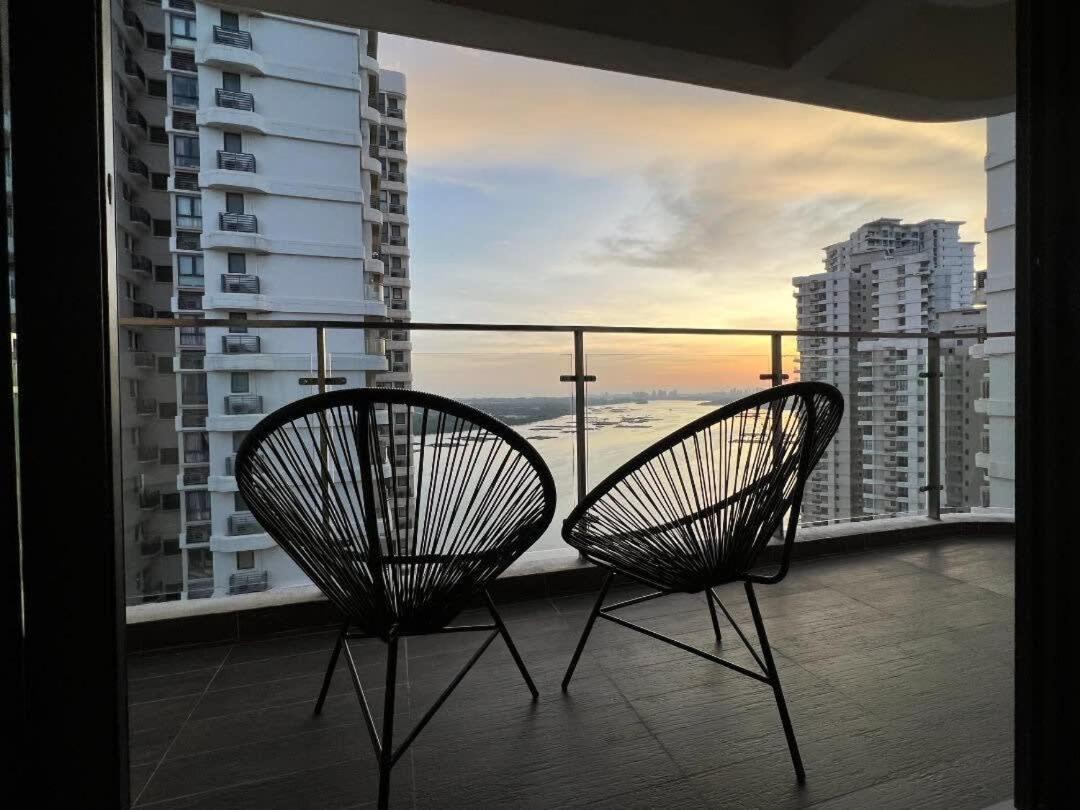 Comfy 3BR Apt in Danga Bay FREE Parking Sea View