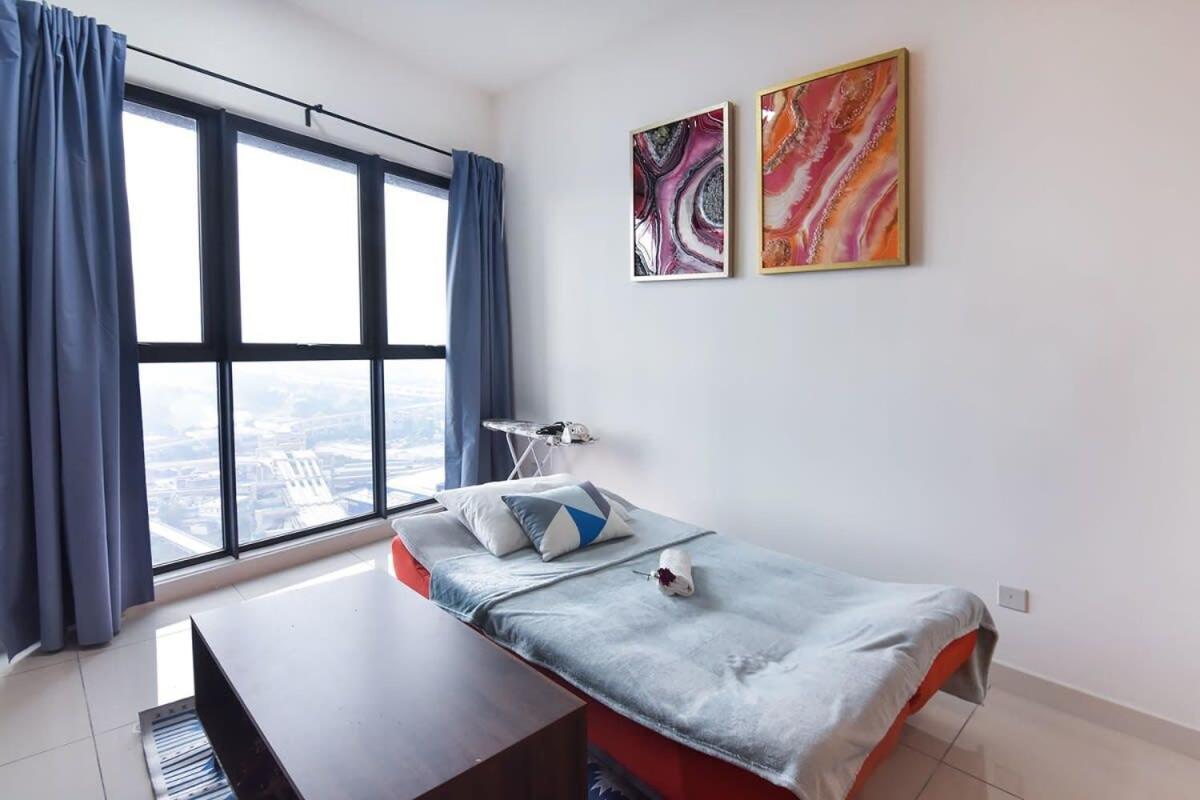 Cozy & Central 2BR Continew Apt Near IKEA and TRX