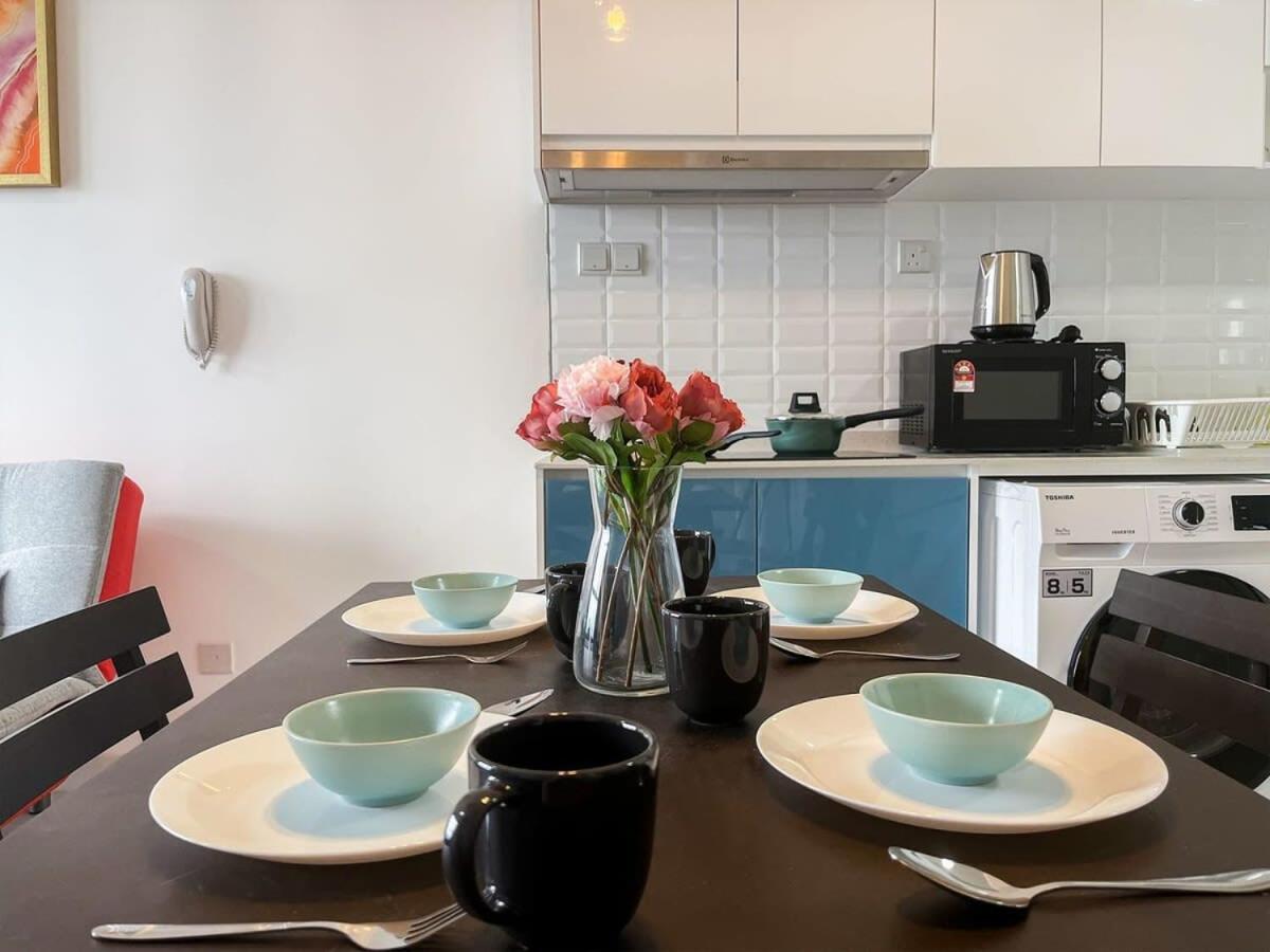 Cozy & Central 2BR Continew Apt Near IKEA and TRX