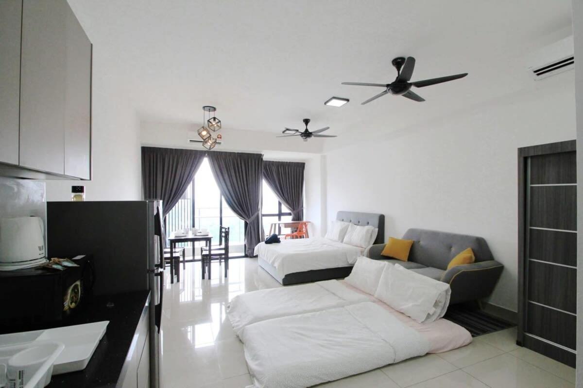 A Stylish Utropolis Studio Near KDU FREE Parking photo 2