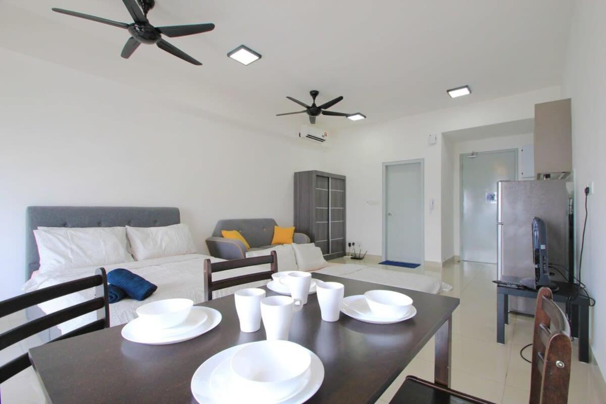 A Stylish Utropolis Studio Near KDU FREE Parking photo 7