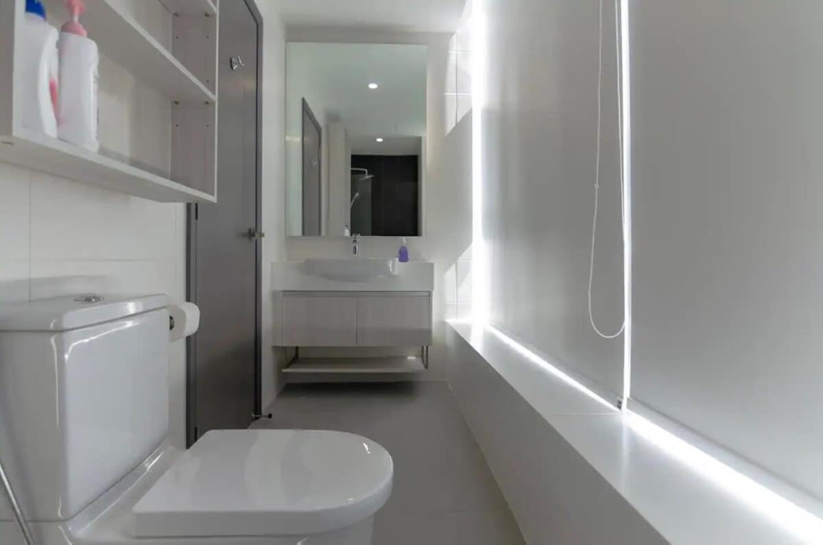 A Comfy & Bright 2BR Suasana Suite 6 FREE Parking