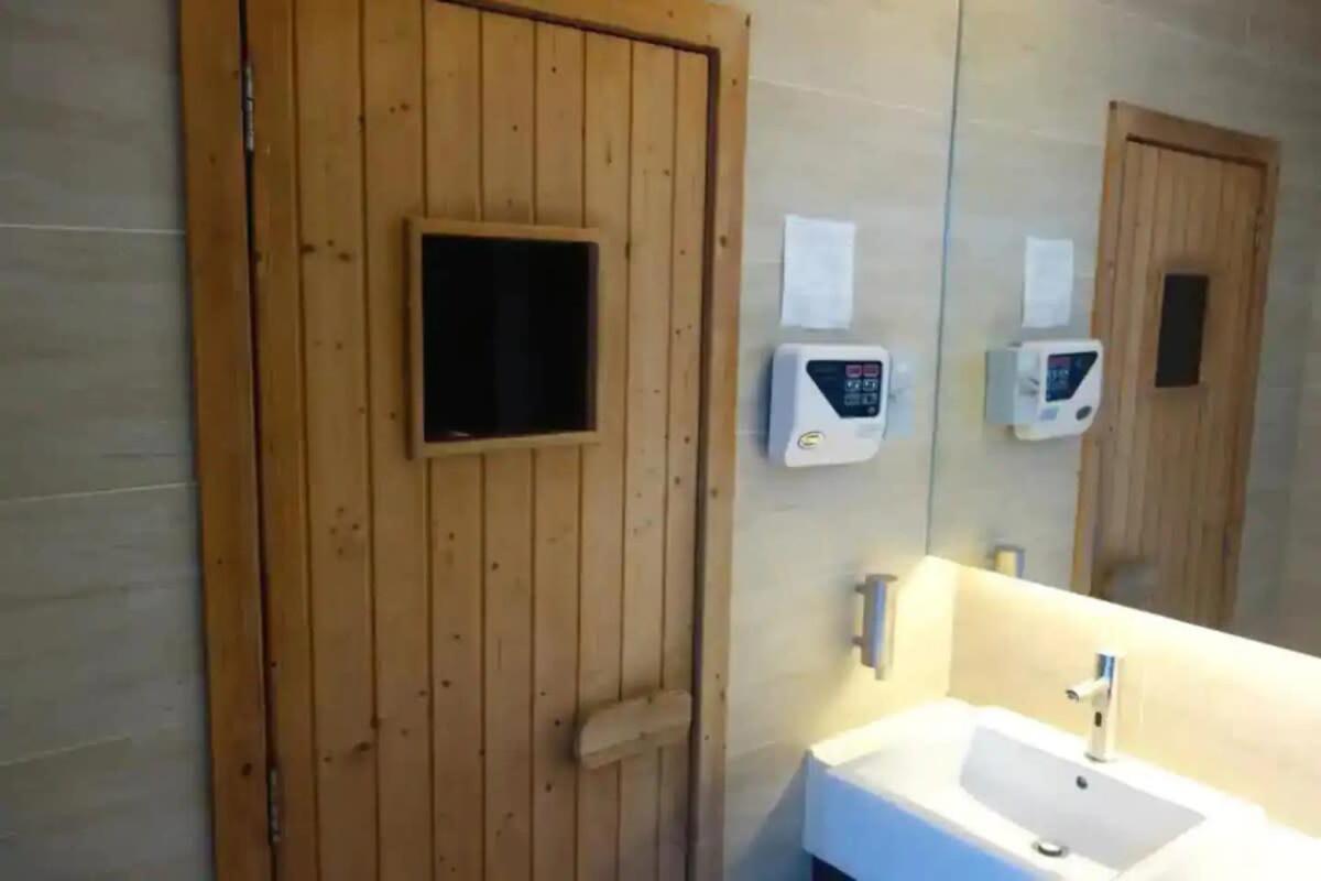 A Stylish & Cozy Studio Damas Suites In Hartamas 8