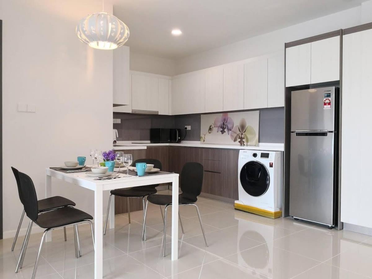 A Spacious Atmosphere JB Suite Next to Komtar JBCC