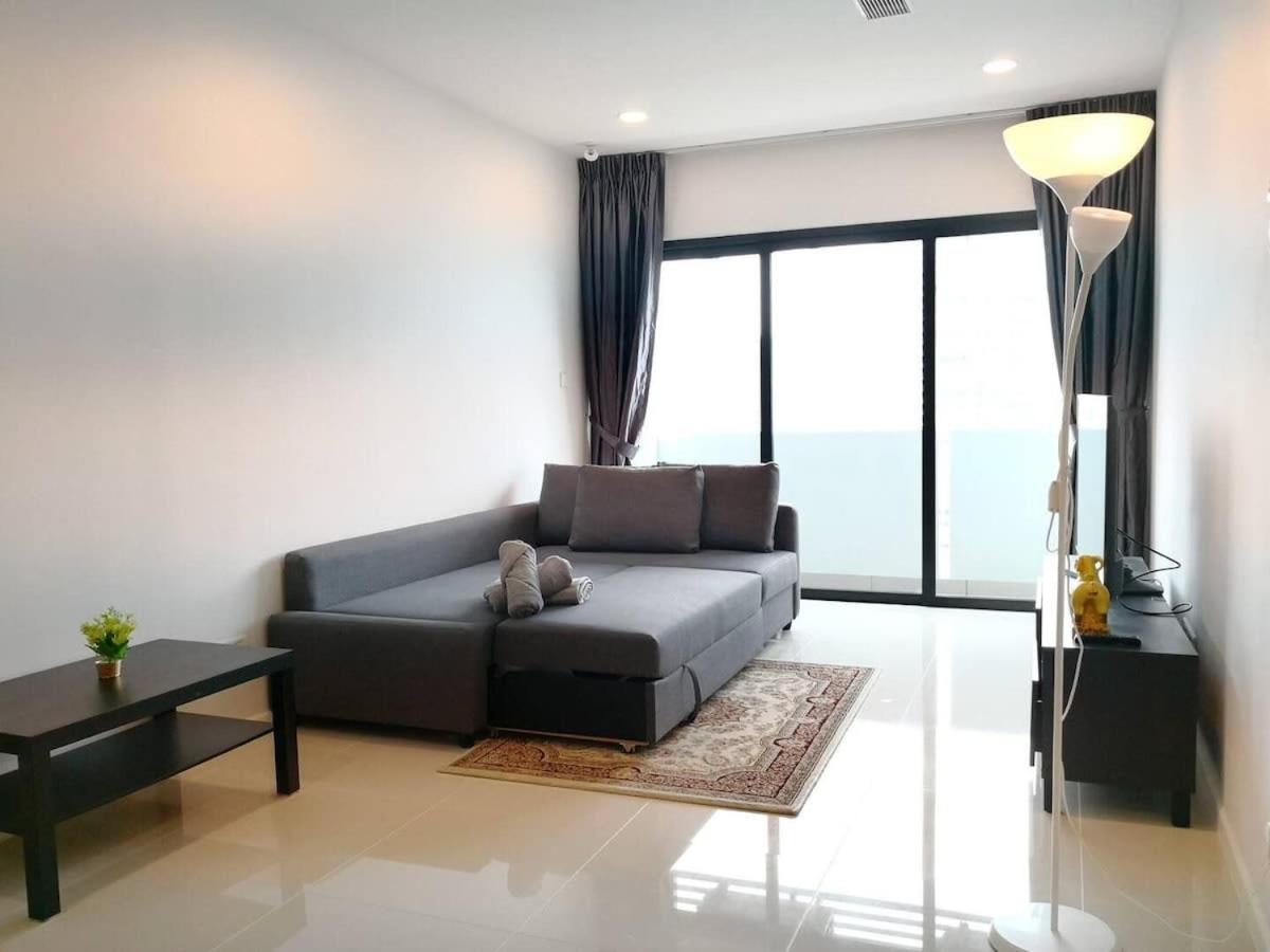 A Spacious Atmosphere JB Suite Next to Komtar JBCC