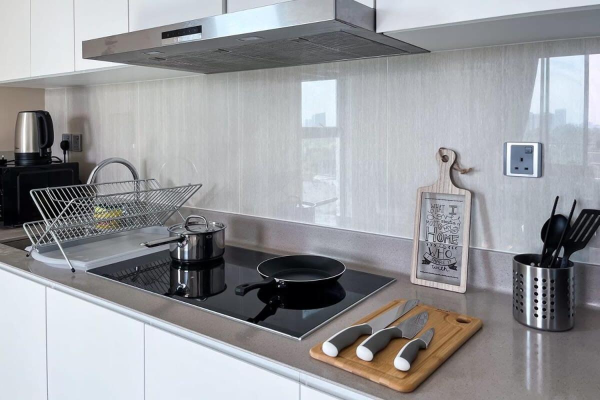 Lux & Stylish 2BR Apt at KLGCC Free Parking