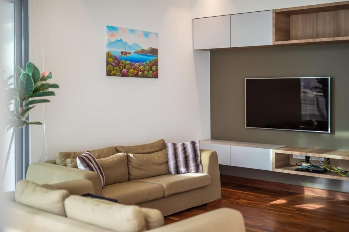 A Lux & Cozy 4BR Penthouse with Harbour Views photo 5