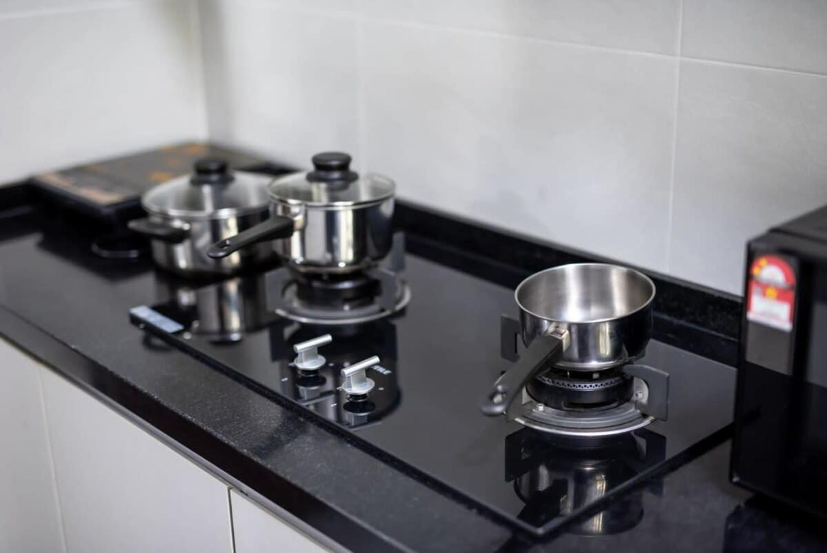Comfy 3BR Apt @ KSL Daya Near IKEA Tebrau Parking