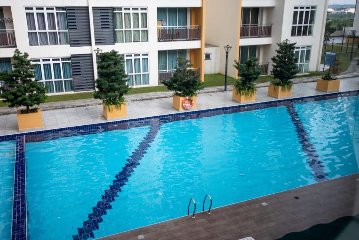 Comfy 3BR Apt @ KSL Daya Near IKEA Tebrau Parking