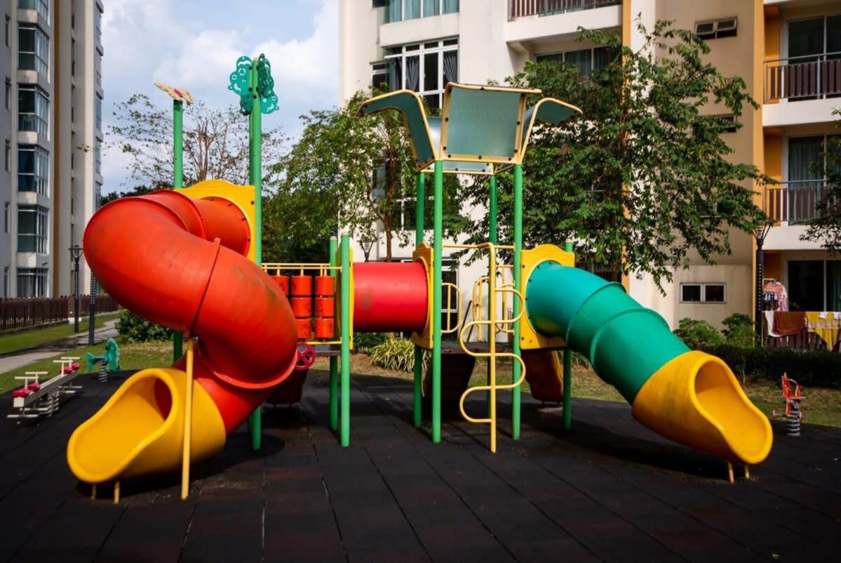 Comfy 3BR Apt @ KSL Daya Near IKEA Tebrau Parking