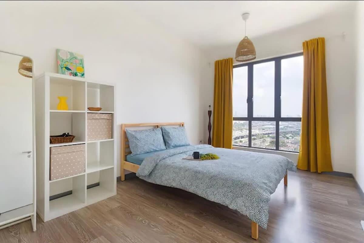 Modern 3BR Apt Near Desa Park Mont Kiara Parking