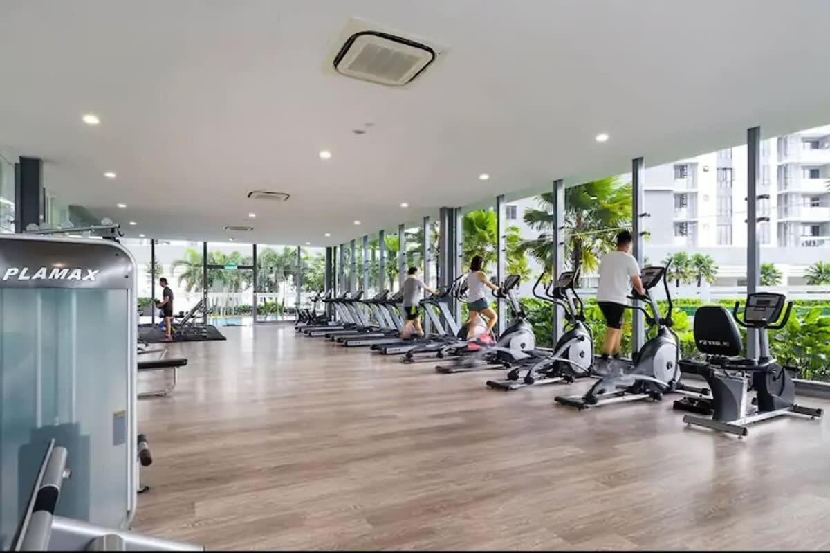 Modern 3BR Apt Near Desa Park Mont Kiara Parking