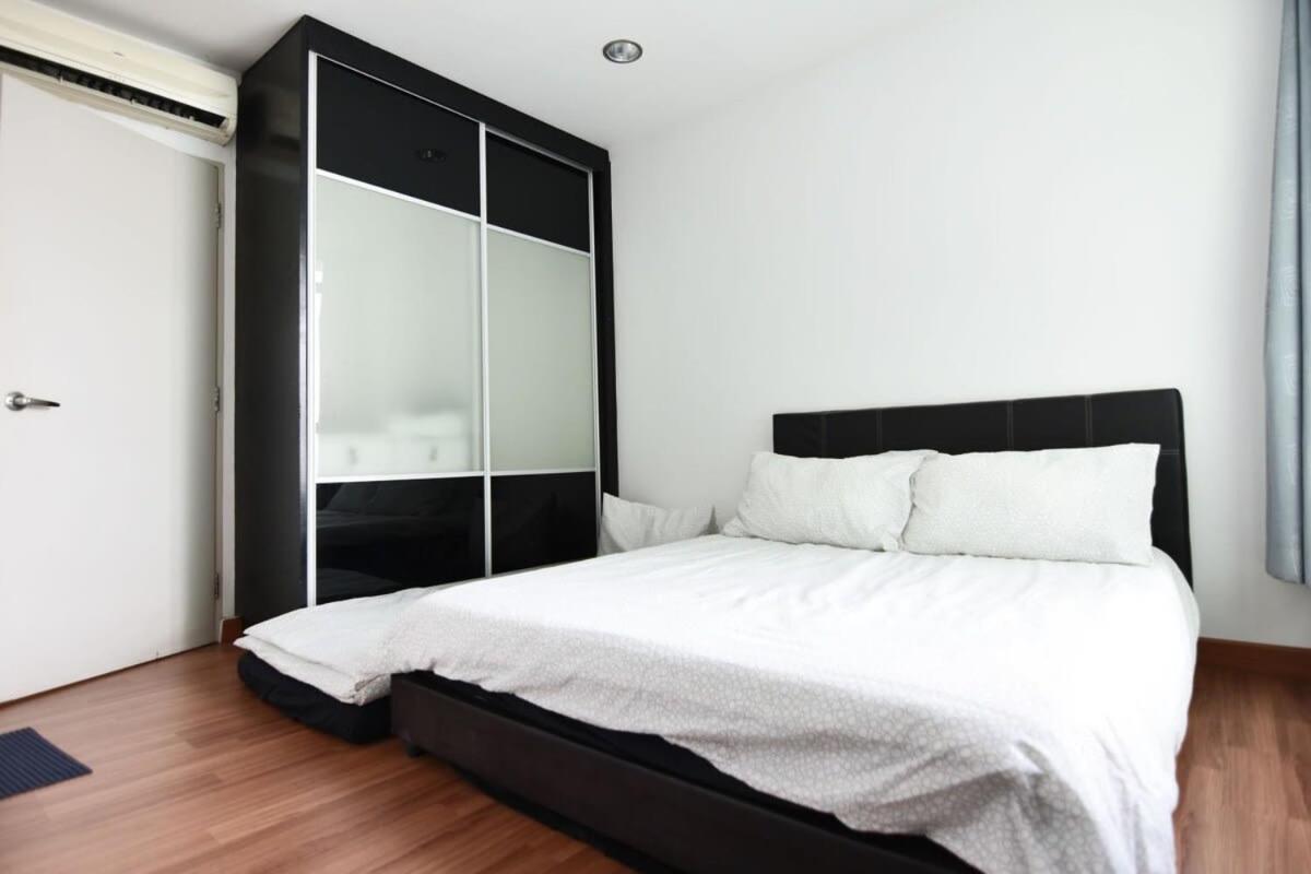 A Cozy 3BR Taragon Puteri Bintang FREE Parking