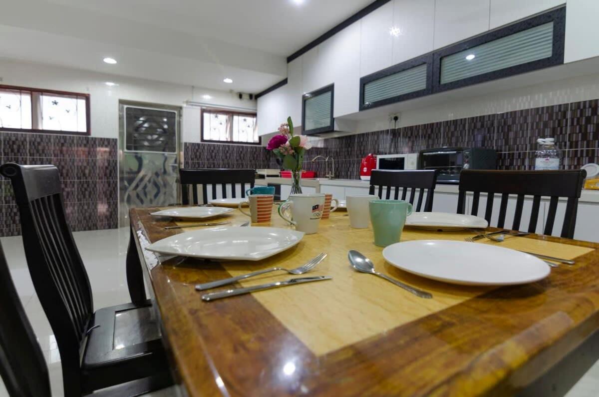 A Spacious & Cozy 3BR Cove House FREE Parking