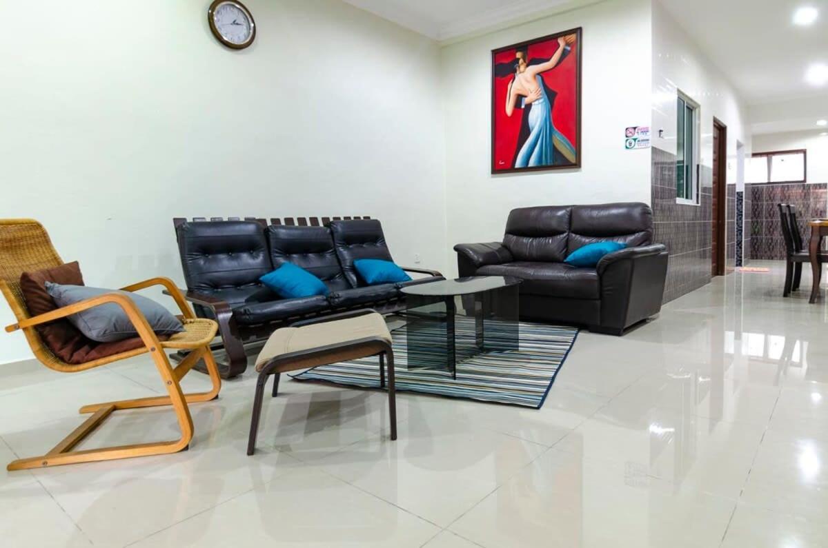 A Spacious & Cozy 3BR Cove House FREE Parking