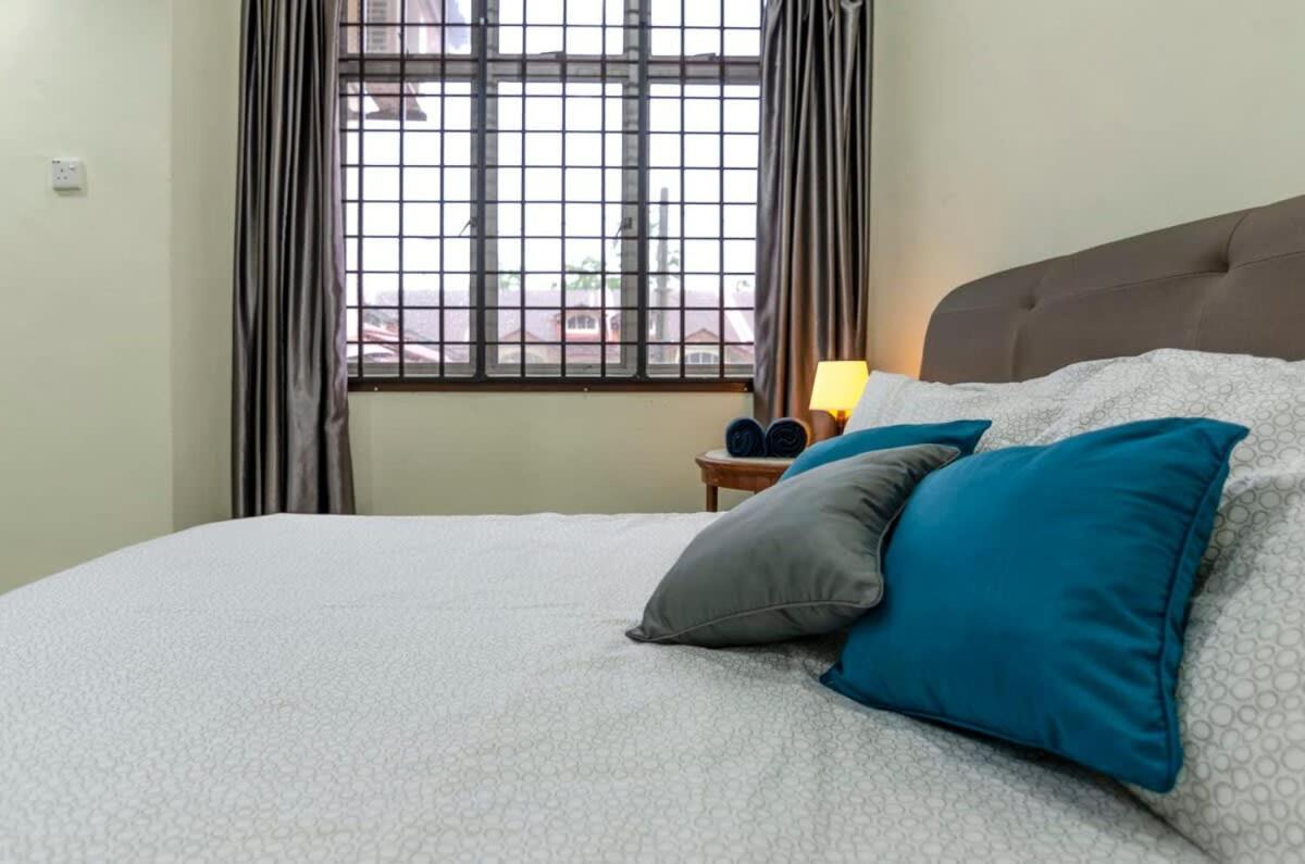 A Spacious & Cozy 3BR Cove House FREE Parking