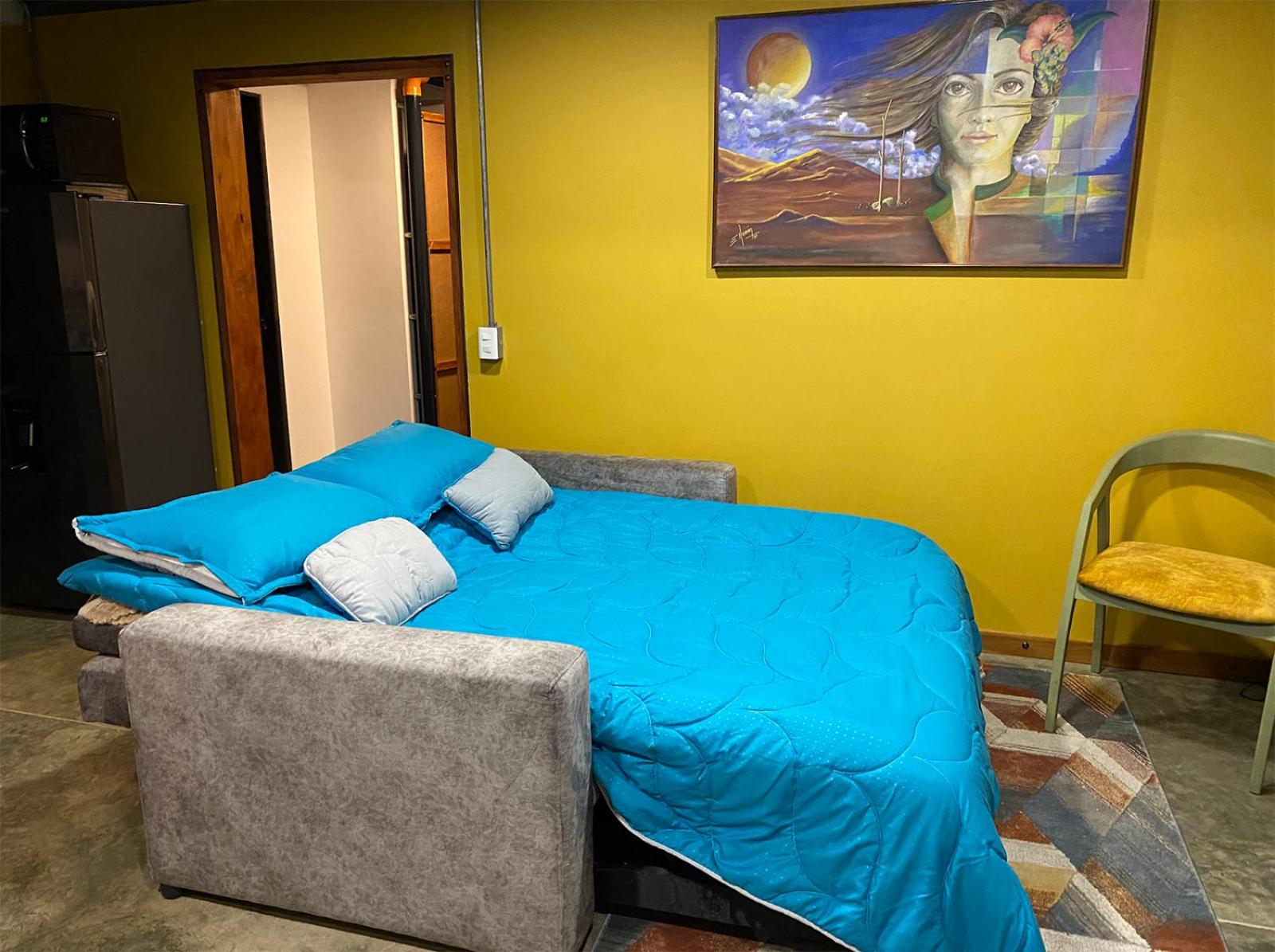 Container convertido en acogedor apartamento