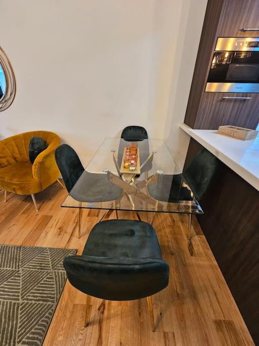 Comfortable Two Bedroom Flat