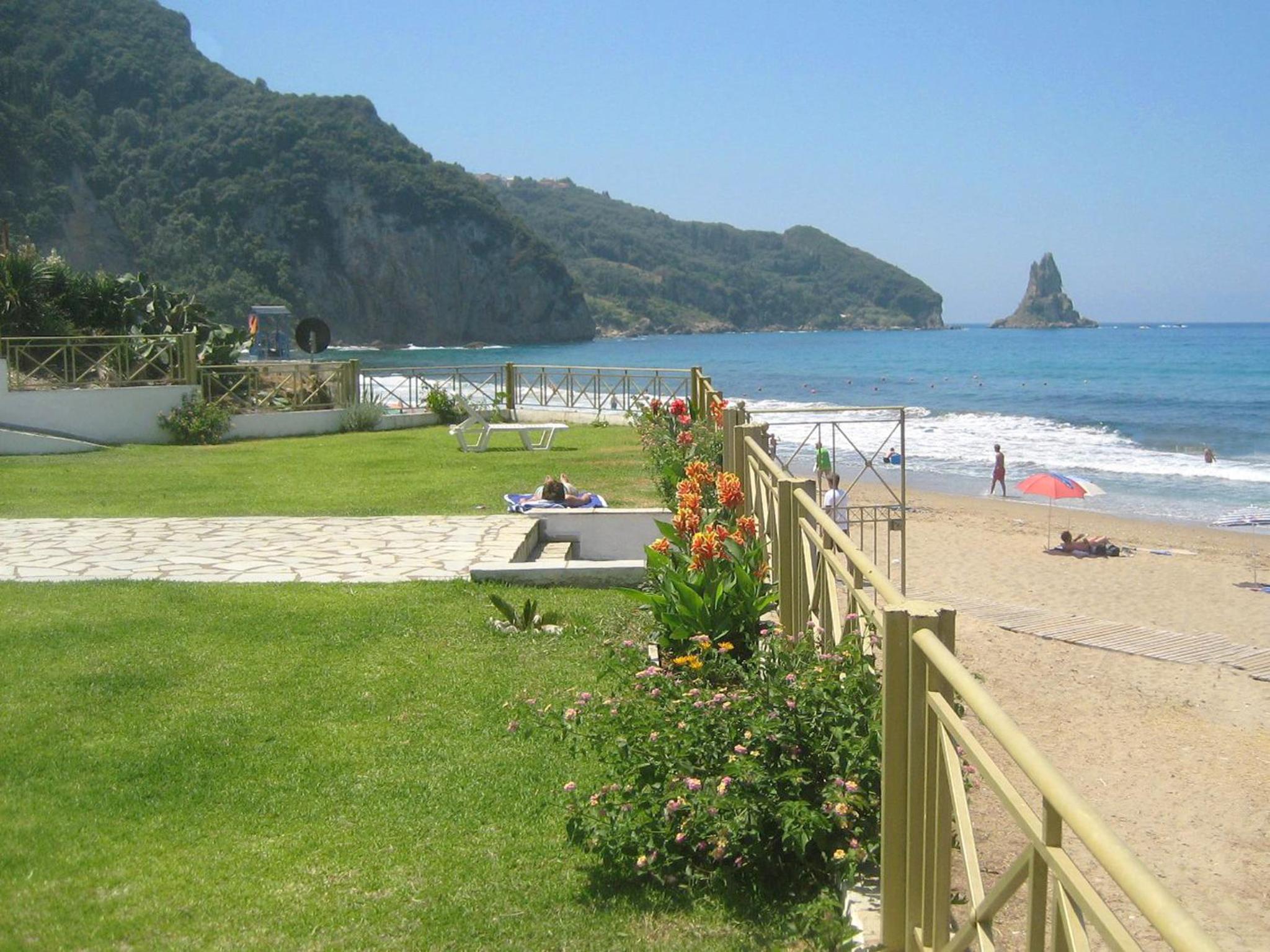Beachfront 2-bed luxury Apartment - Agios Gordios Corfu Greece view 4