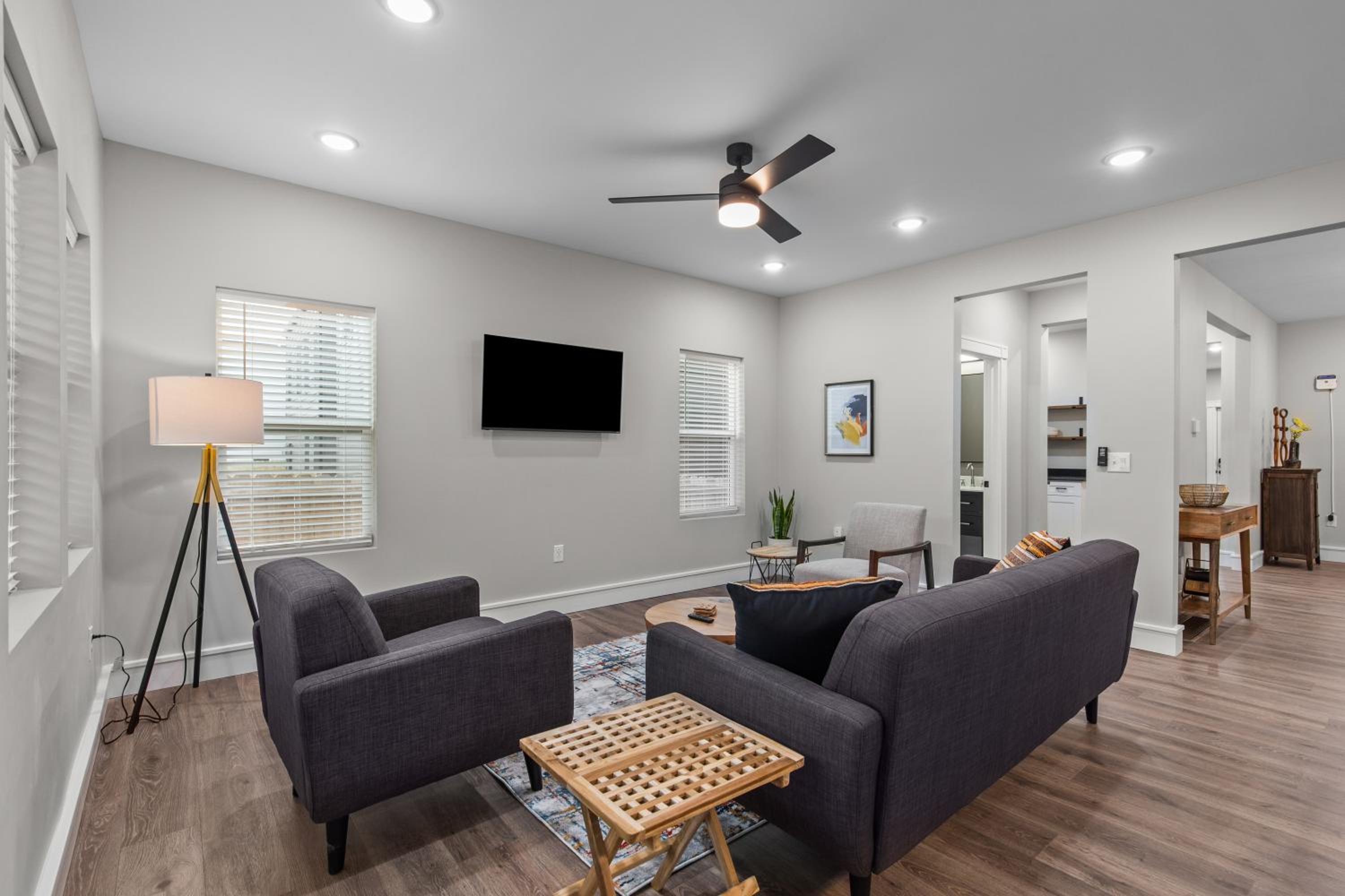 Uptown Elegant Escape | JZ Vacation Rentals view 4