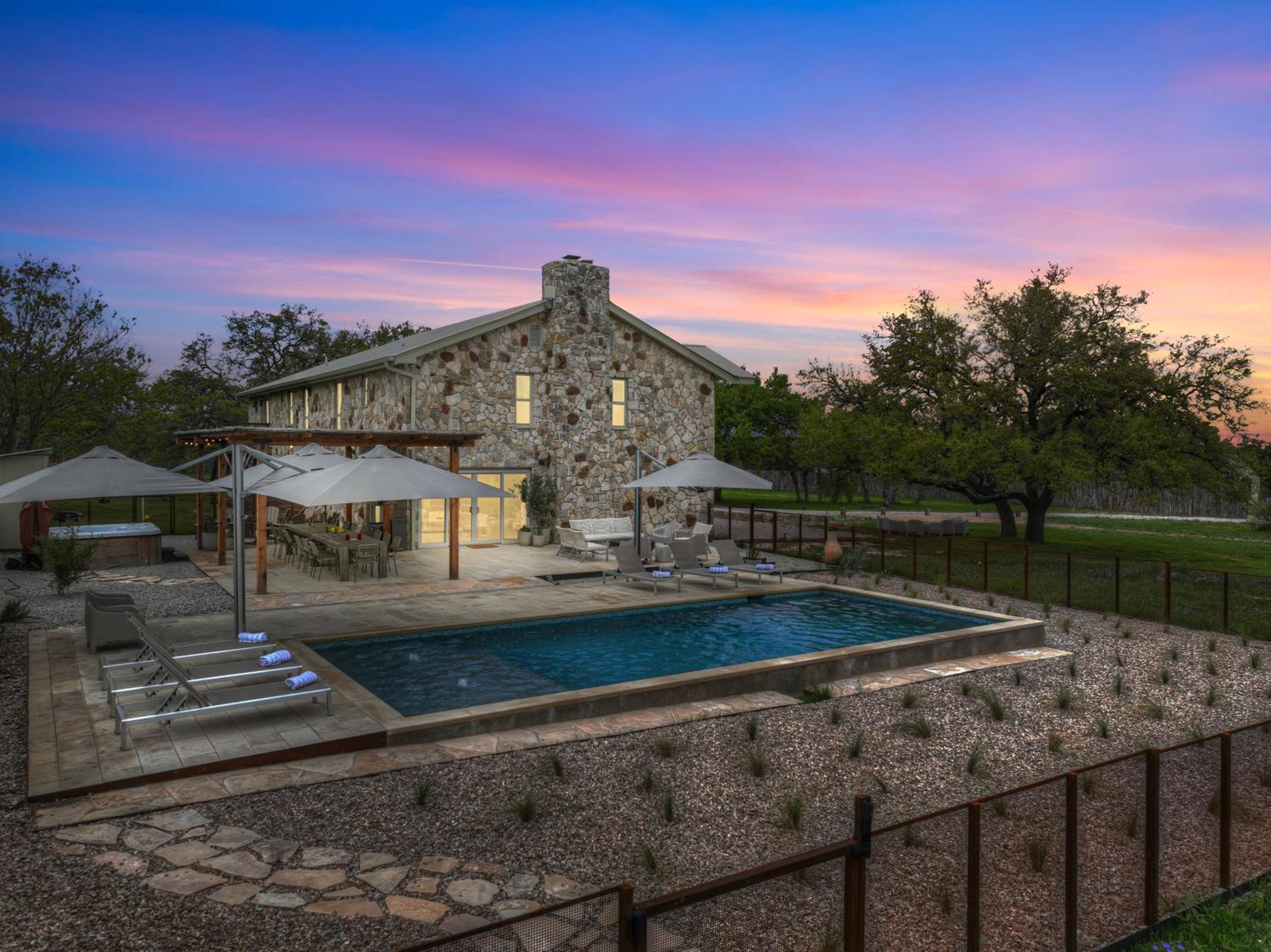 Grasslands Pool Hot Tub Hill Country Views view 2