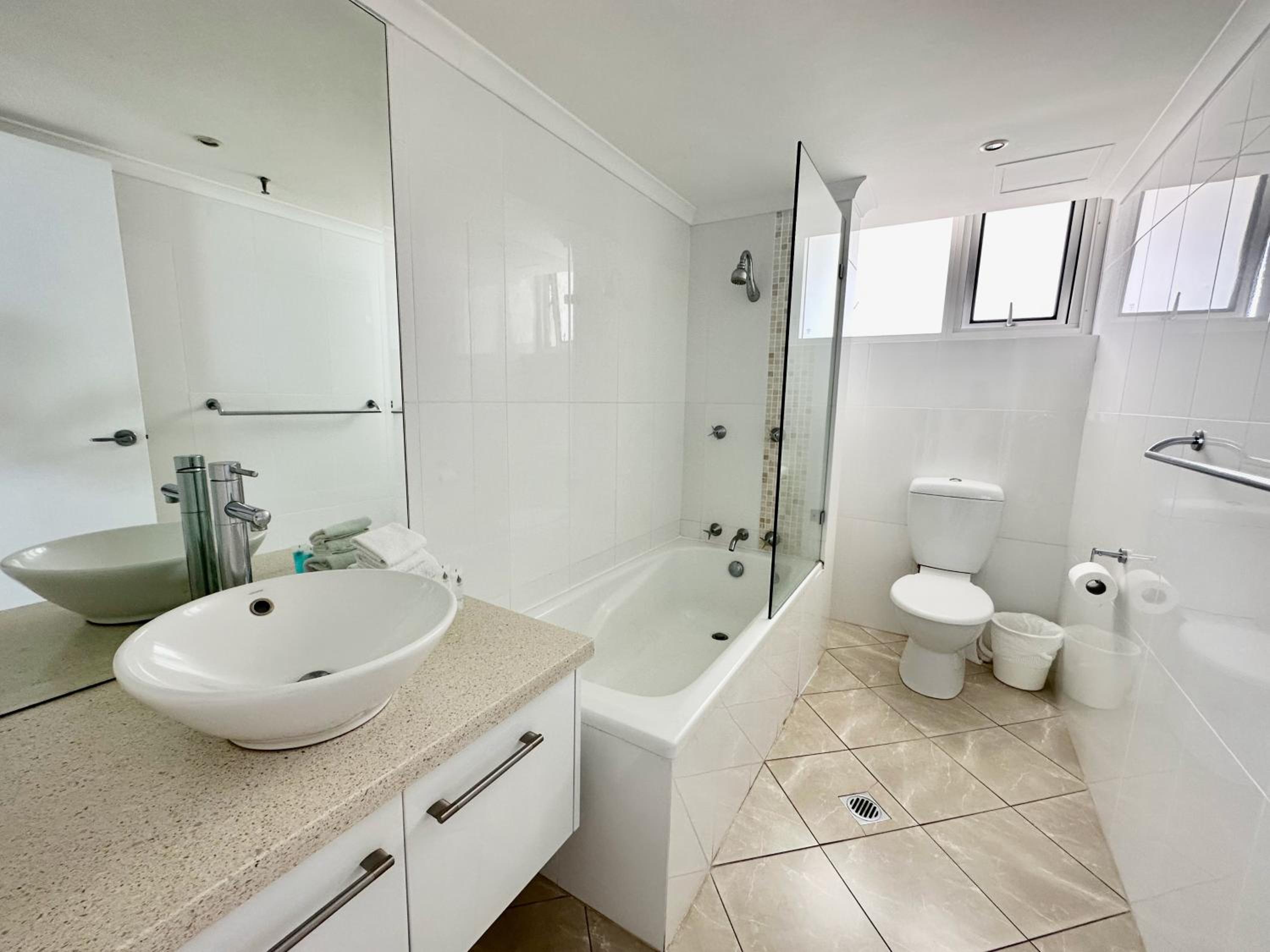 Beach Haven 16E